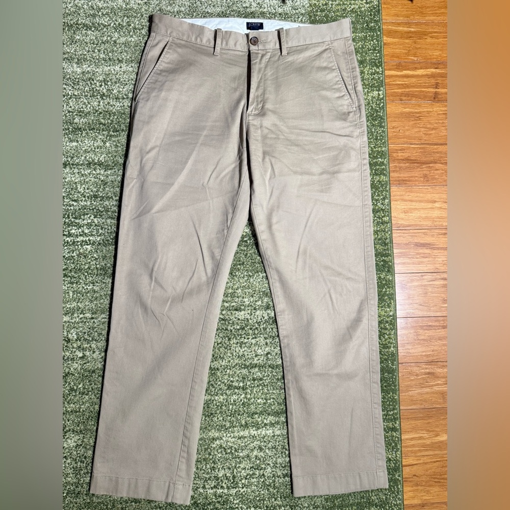 J. Crew Men's Khaki Chinos 32*30